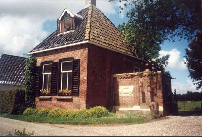 Tea house at the Kingmatille