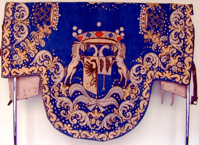 Het Kingmawapen op het grootste deel van de sjabrak